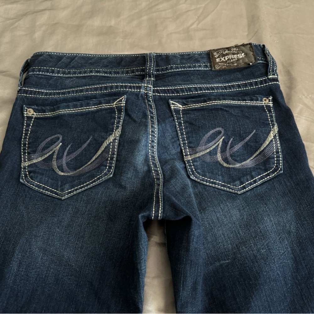 Express Low Rise Jeans - Picture 2 of 4